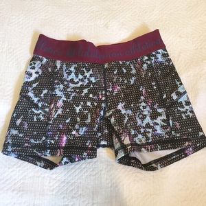 Lululemon What the Sport short. Size 6.